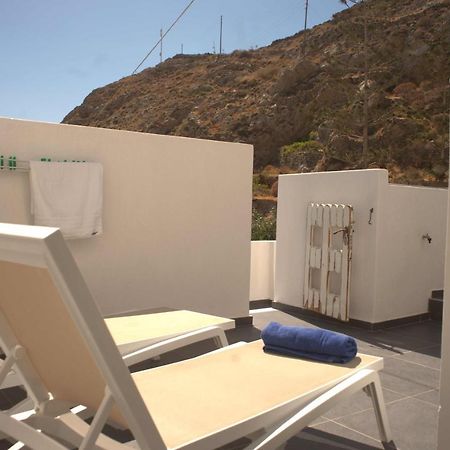 Moschatos Beach House Kamári Exterior foto