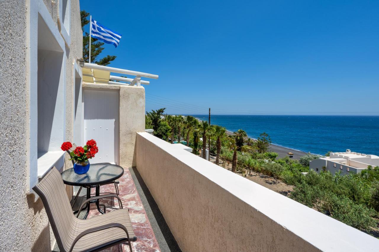 Moschatos Beach House Kamári Exterior foto