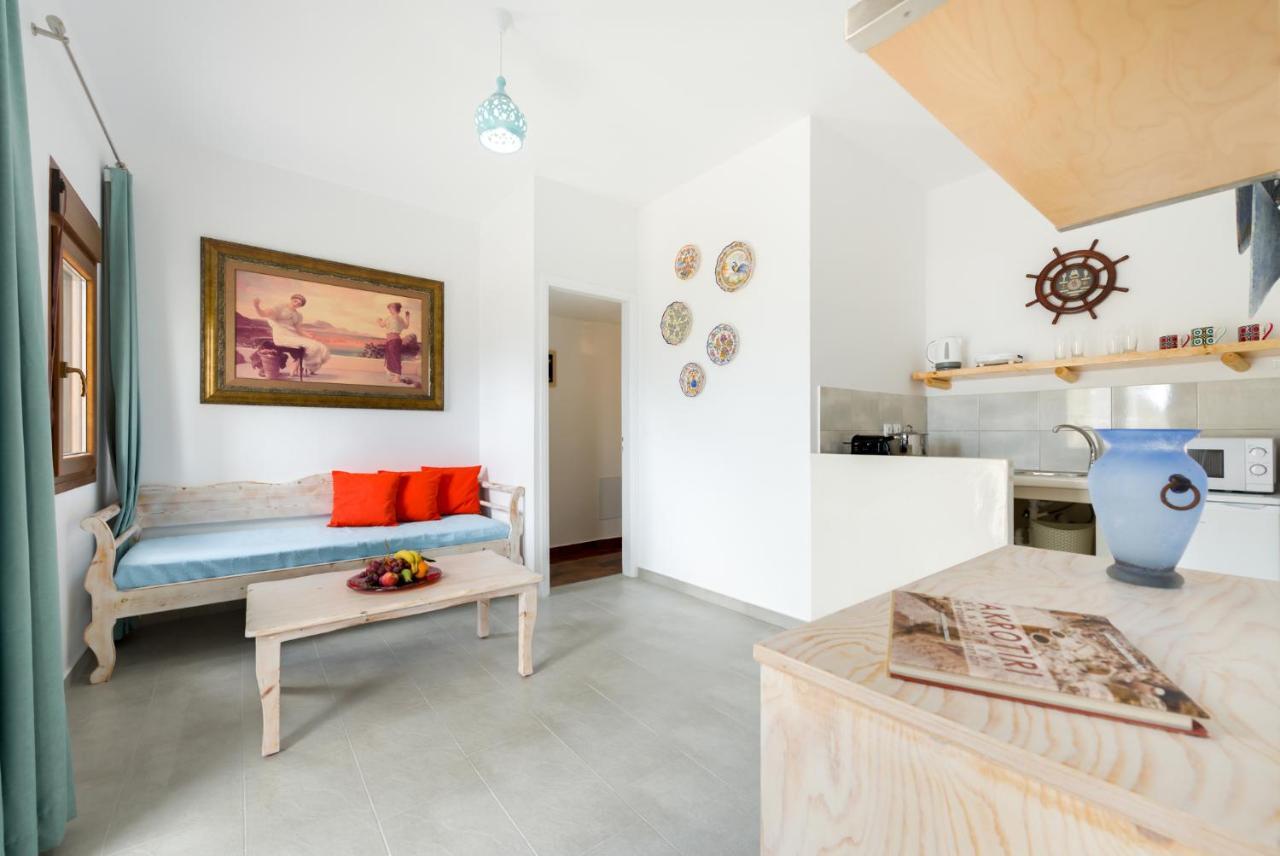 Moschatos Beach House Kamári Exterior foto